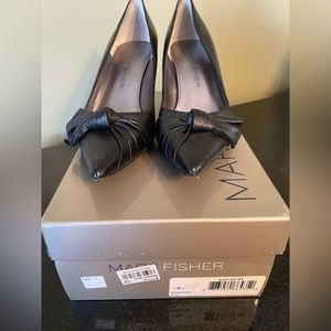 Marc fisher women’s low heeled pump